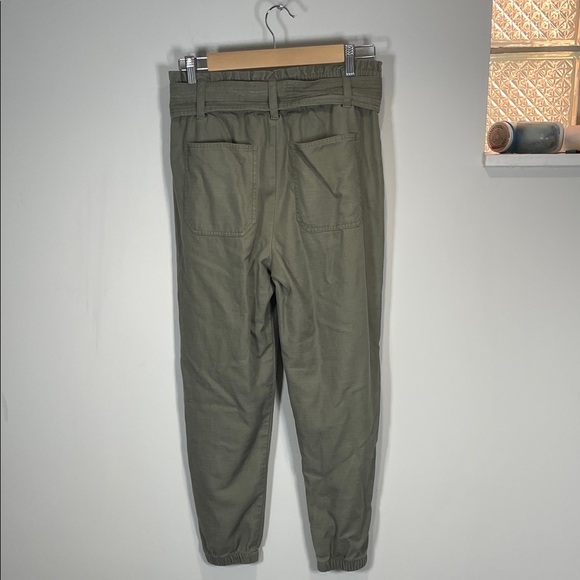 Abercrombie & Fitch Sage Green Tie-Waist Cropped Pants - Picture 6 of 8